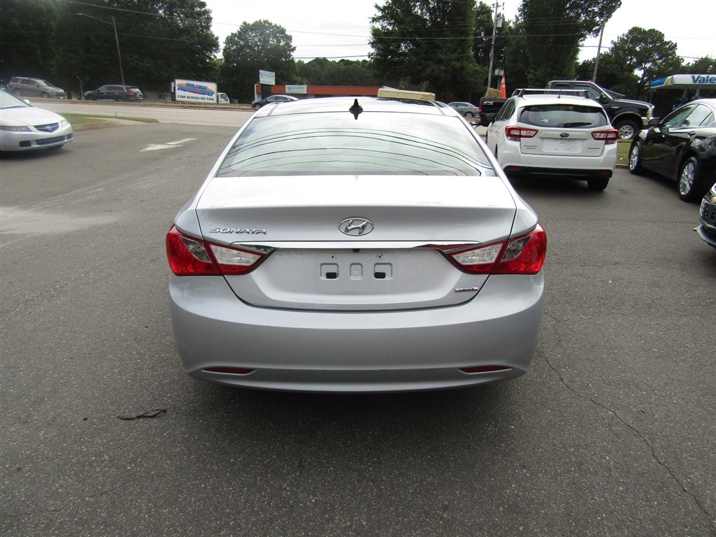 2012 Hyundai Sonata Limited photo 6