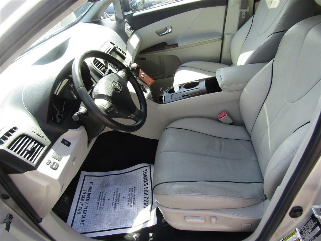 2010 Toyota Venza photo 14