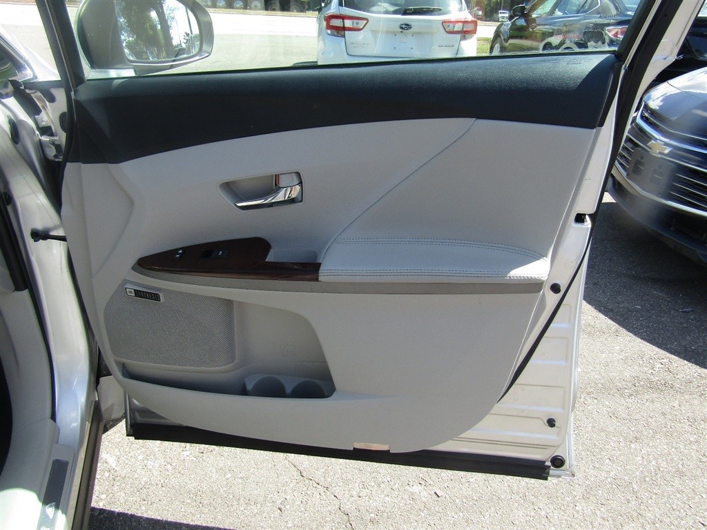 2010 Toyota Venza photo 20