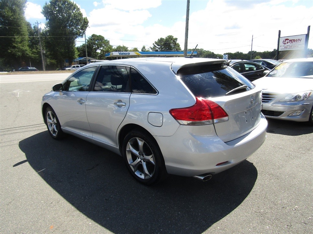 2010 Toyota Venza photo 4
