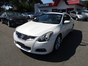 Picture of a 2010 Nissan Altima 3.5 SR Coupe