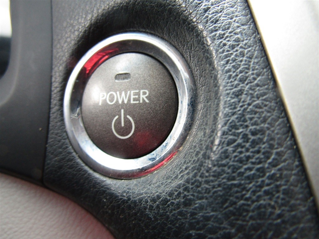 2010 Lexus RX 450h AWD photo 30