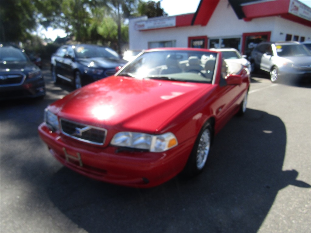 2004 Volvo C70 LPT