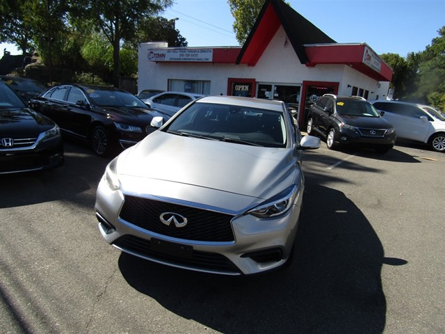 Infiniti QX30 in Raleigh