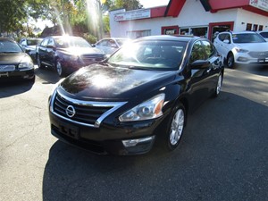 Picture of a 2013 Nissan Altima 2.5 SV