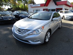 Picture of a 2012 Hyundai Sonata Limited Auto