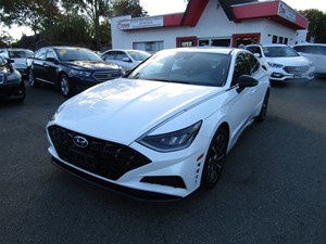 Picture of a 2020 Hyundai Sonata SEL Plus