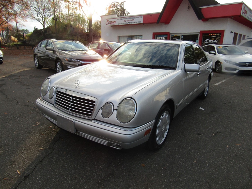 1997 Mercedes-Benz E-Class E 320's photo