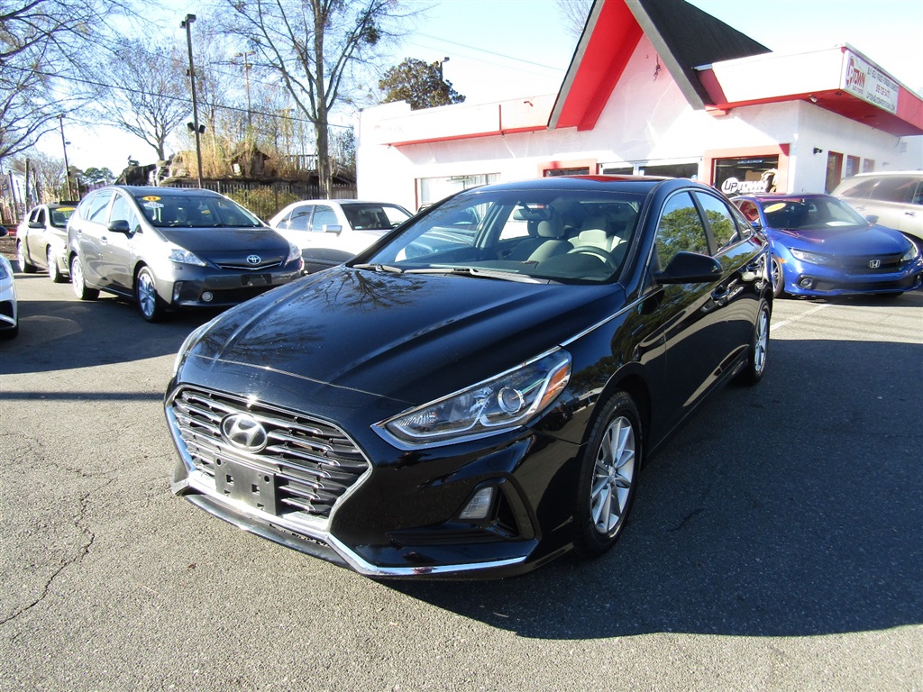 2018 Hyundai Sonata SE's photo