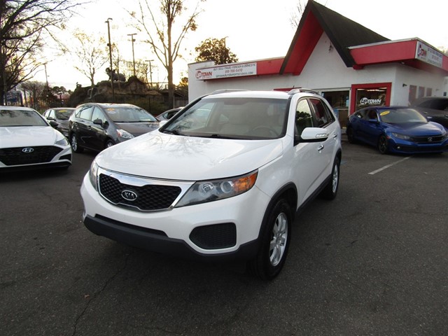 Kia Sorento LX V6 2WD in Raleigh