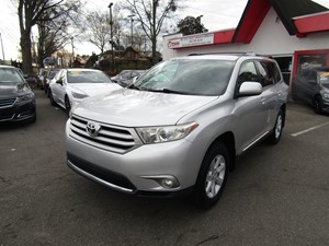 Picture of a 2013 Toyota Highlander Base 2WD V6