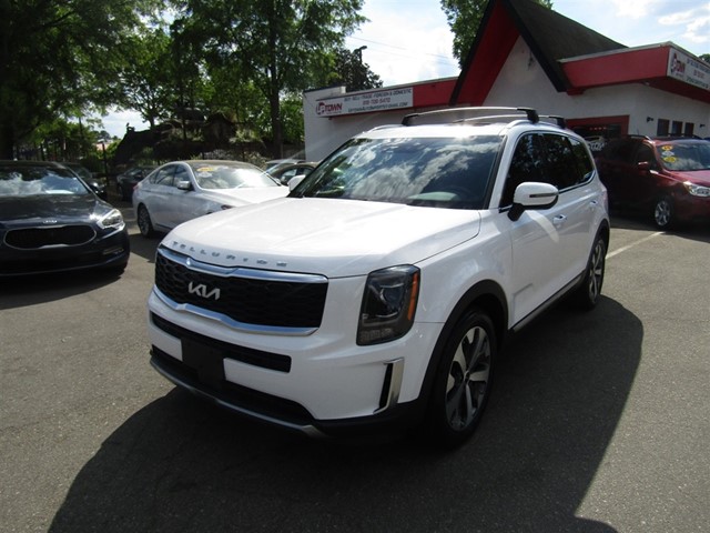Kia Telluride S AWD in Raleigh