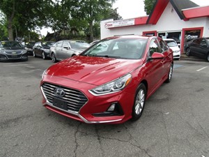 Picture of a 2018 Hyundai Sonata SE