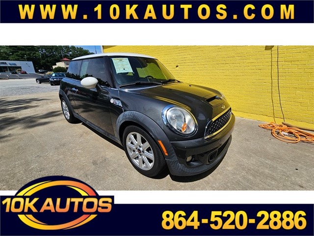 Mini Cooper S in Greenville