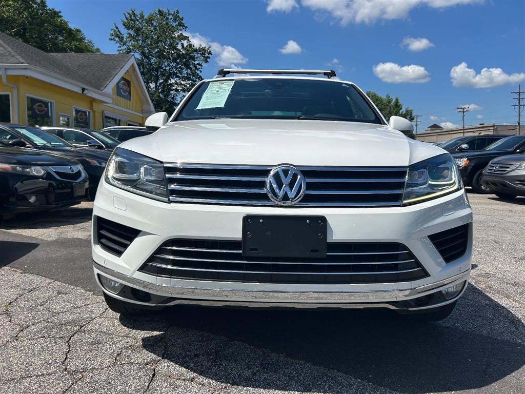 2017 Volkswagen Touareg V6 Wolfsburg