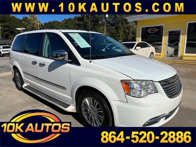 Chrysler Town & Country Limited in Greenville