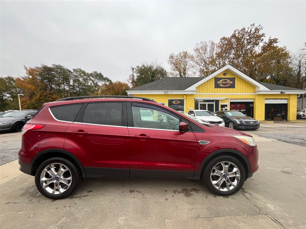 2016 Ford Escape SE's photo