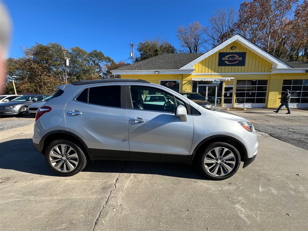 2020 Buick Encore Preferred's photo