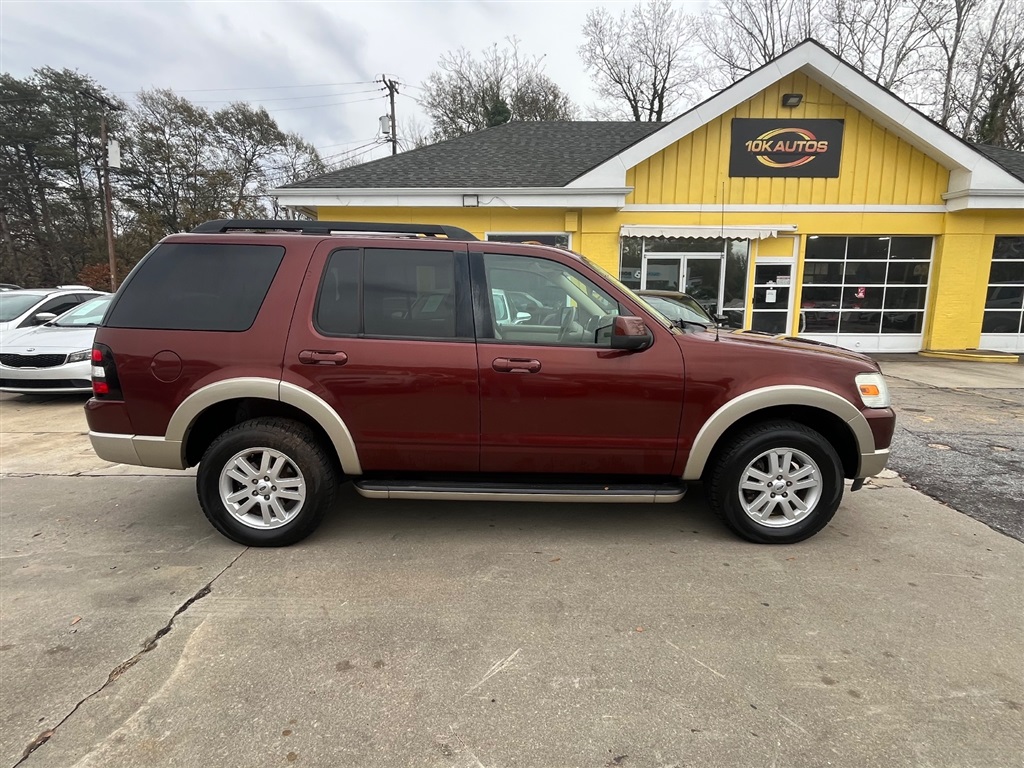 2010 Ford Explorer Eddie Bauer's photo