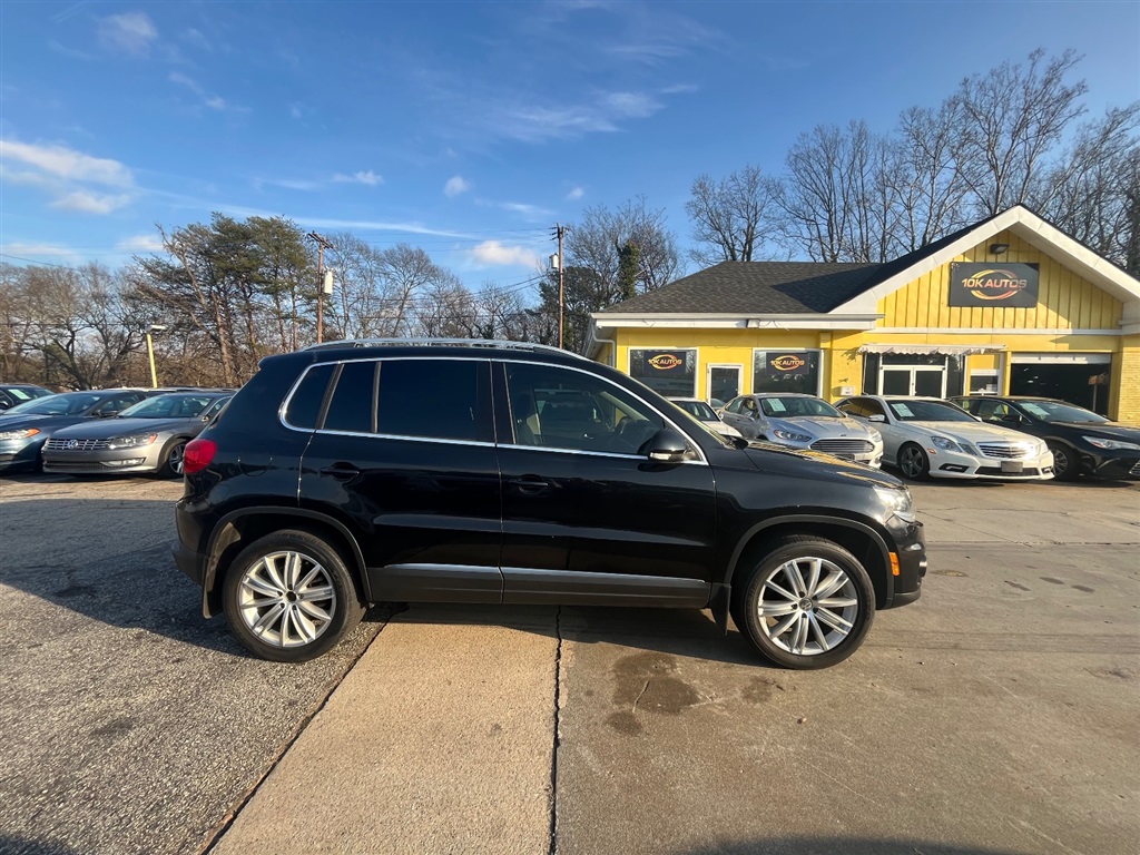 2013 Volkswagen Tiguan SE's photo