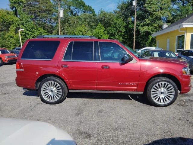 2015 Lincoln Navigator 4x2's photo