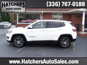 Picture of a 2018 Jeep Compass Latitude FWD