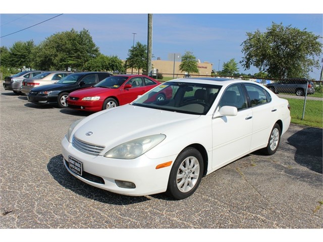 LEXUS ES 330 in Whiteville