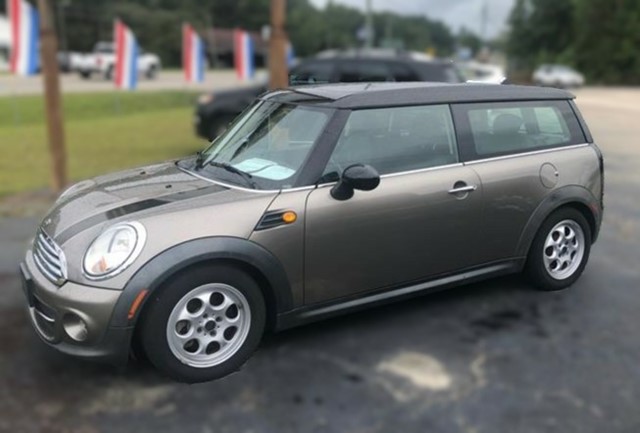 MINI COOPER CLUBMAN in Whiteville