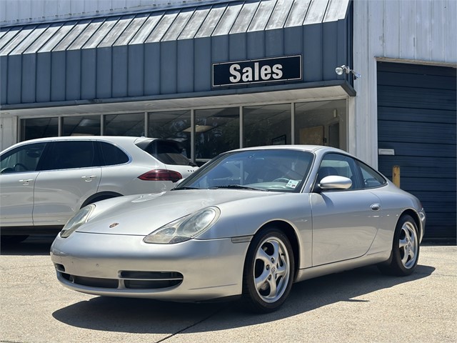 Porsche 911 Carrera Coupe in New Orleans
