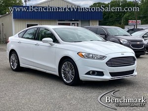 Picture of a 2013 Ford Fusion SE