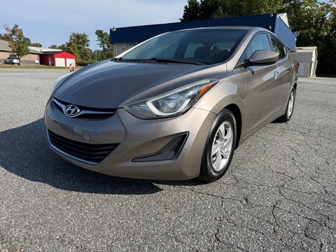 2015 Hyundai ELANTRA SE