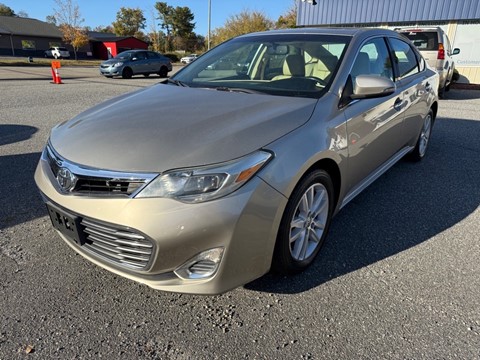 2013 Toyota Avalon Limited Sedan 4D