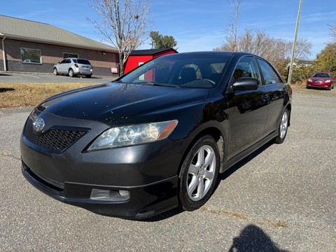 2009 Toyota Camry LE Sedan 4D