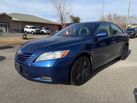 2009 Toyota Camry LE Sedan 4D