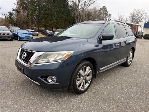 2013 Nissan Pathfinder Platinum Sport Utility 4D