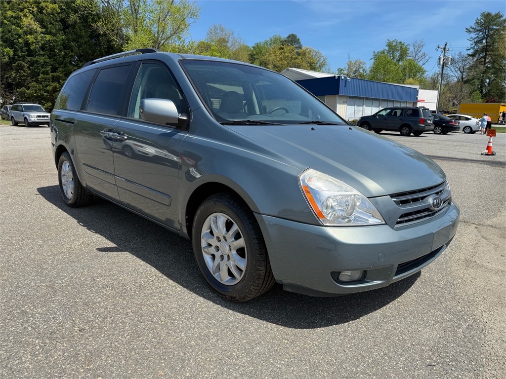 2009 Kia Sedona EX - Photo 9