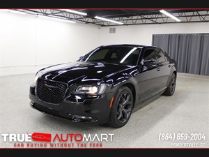 Picture of a 2022 Chrysler 300 S V6