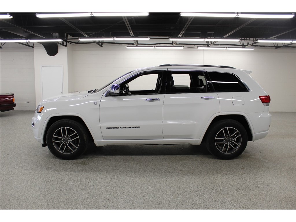 2019 Jeep Grand Cherokee Overland's photo