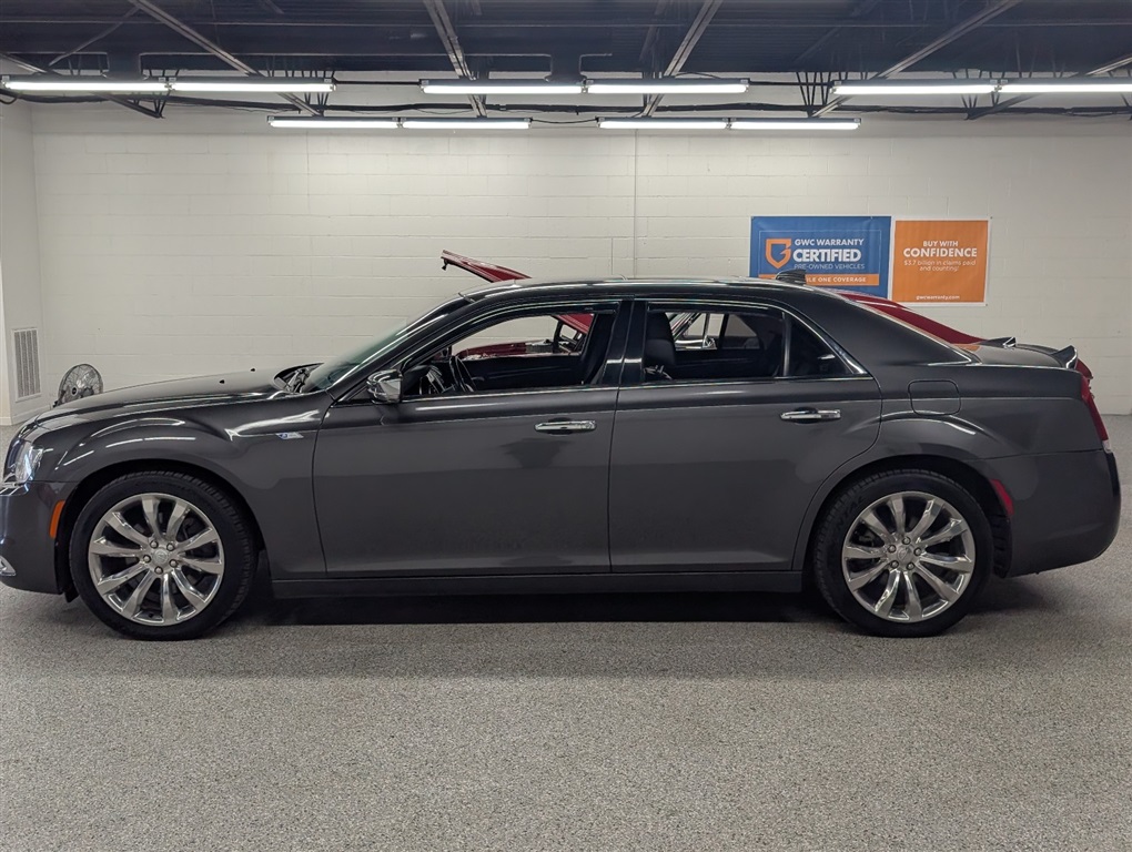 2017 Chrysler 300 C's photo
