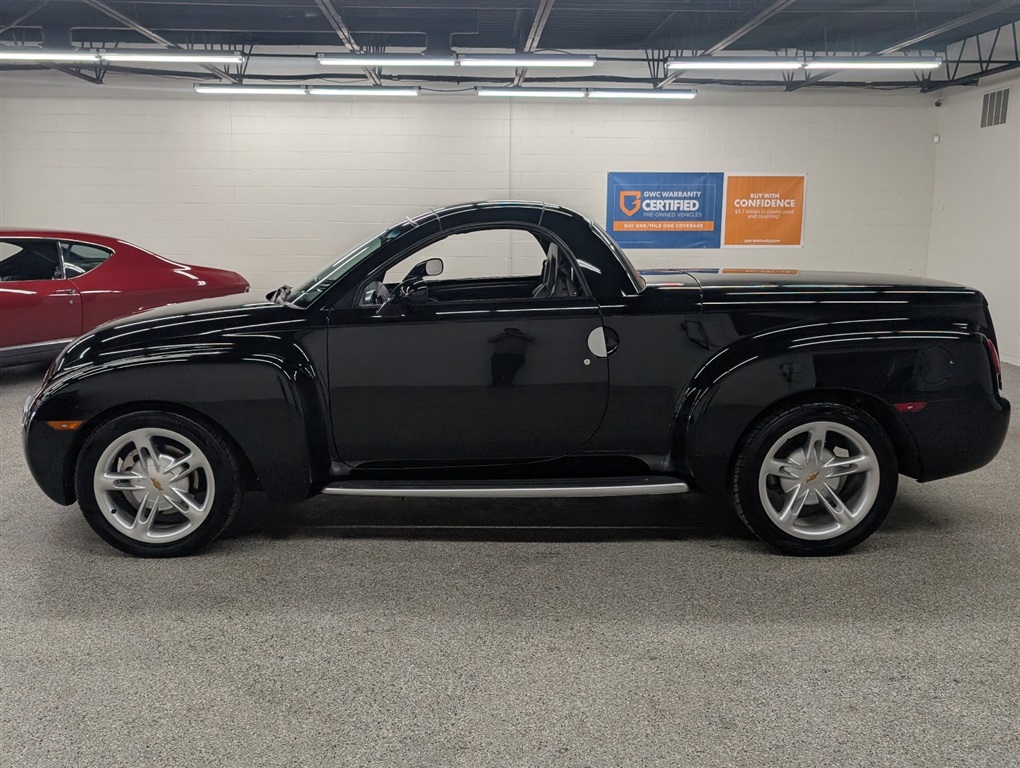 2004 Chevrolet SSR LS