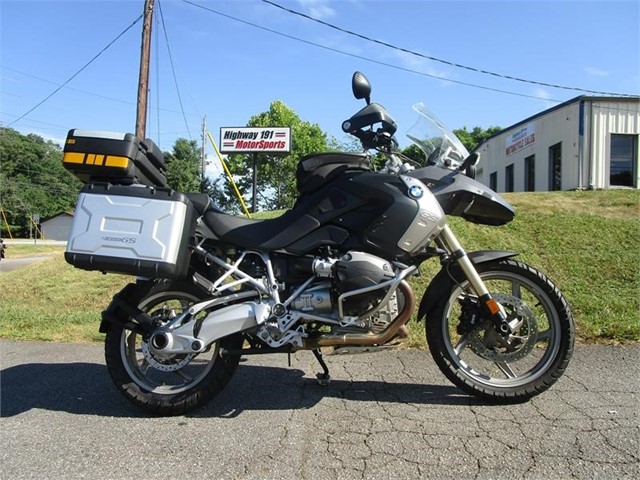 BMW R1200GS in Asheville