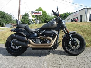 Picture of a 2018 HARLEY-DAVIDSON FXFBS FAT BOB 114