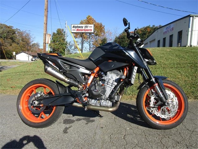 KTM 890 DUKE R in Asheville