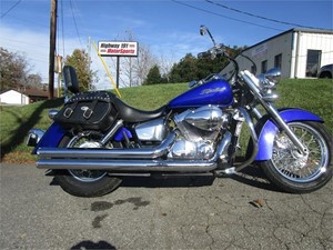 Picture of a 2004 HONDA SHADOW 750 AERO