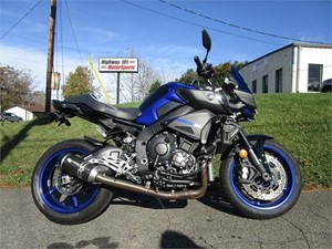 Picture of a 2018 YAMAHA MT-10