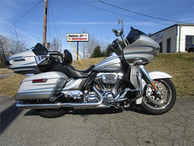 HARLEY-DAVIDSON ROAD GLIDE CVO in Asheville