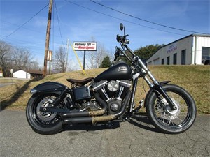 Picture of a 2014 HARLEY-DAVIDSON FXDB STREET BOB