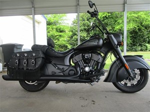 Picture of a 2020 Indian Chief Dark Horse