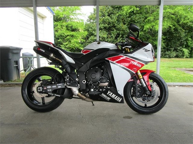 Yamaha YZF-R1 in Asheville
