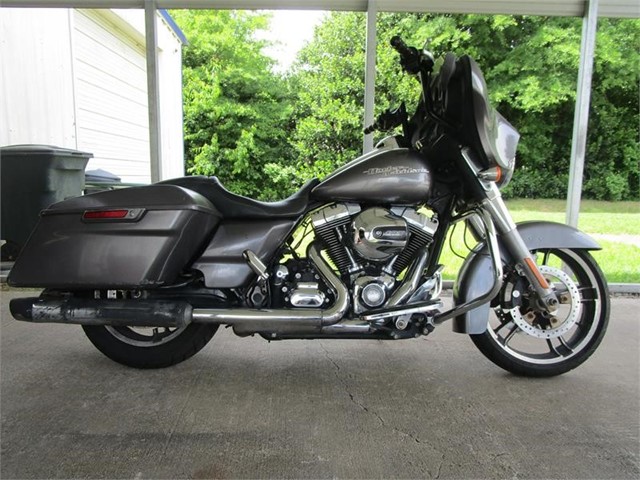 Harley-Davidson STREET GLIDE in Asheville